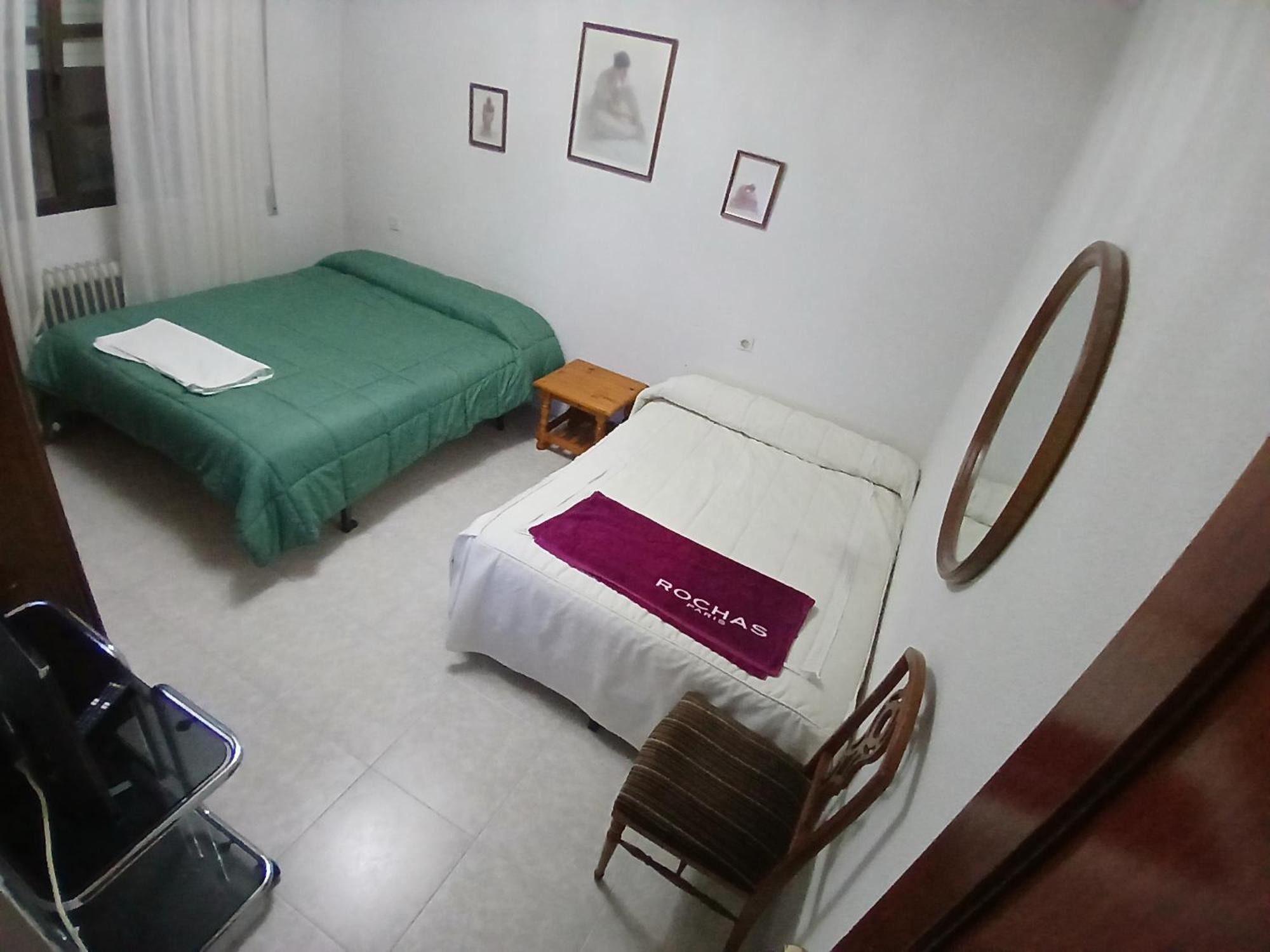 Habitacion Privada Familiar Toledo Buitenkant foto